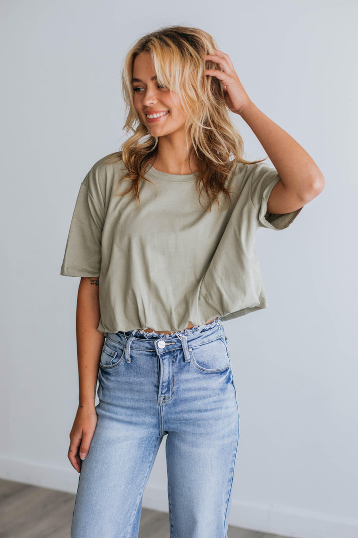 Suzan Cropped Tee - Light Olive
