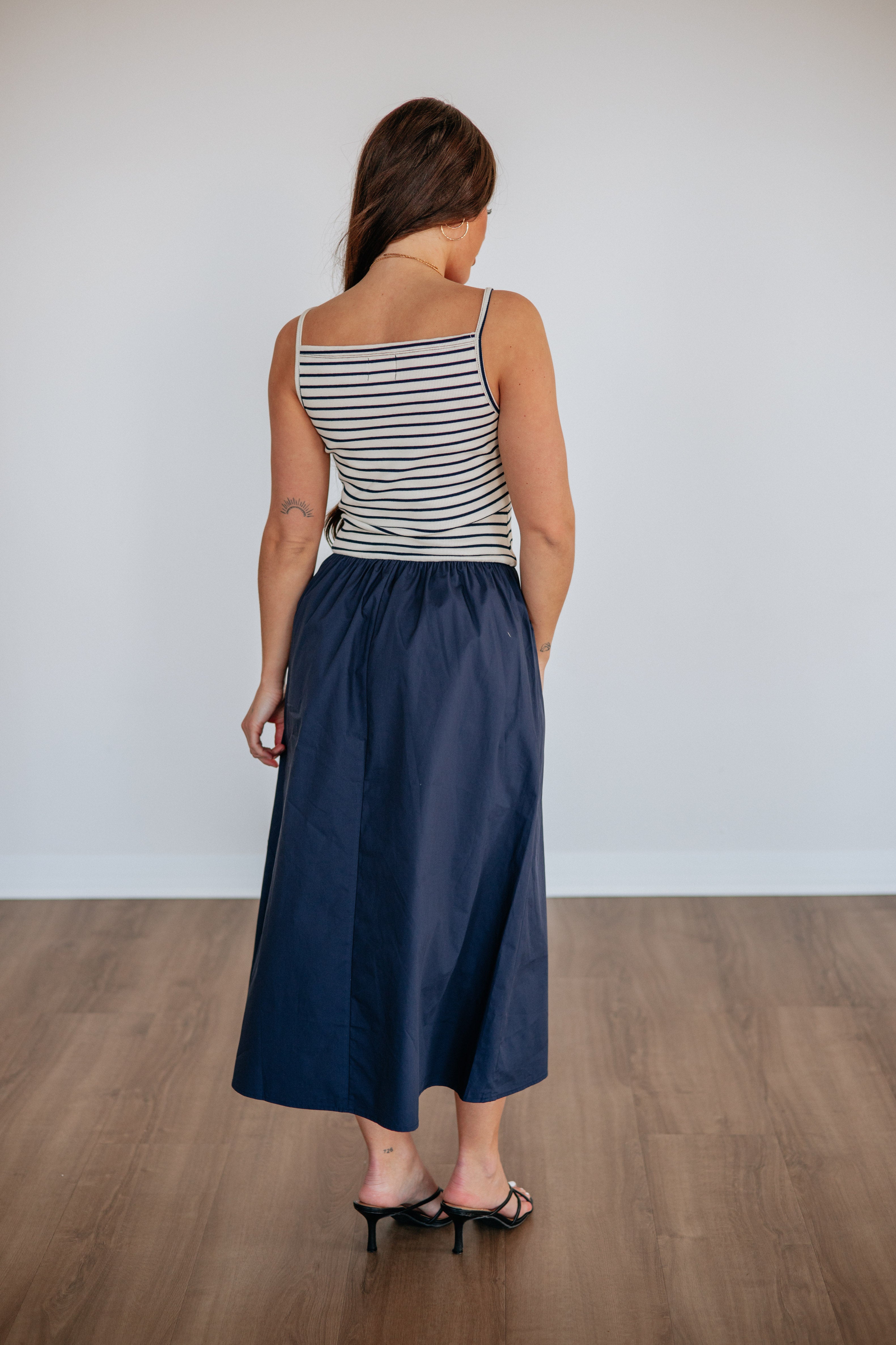 #color_navy