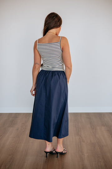 #color_navy