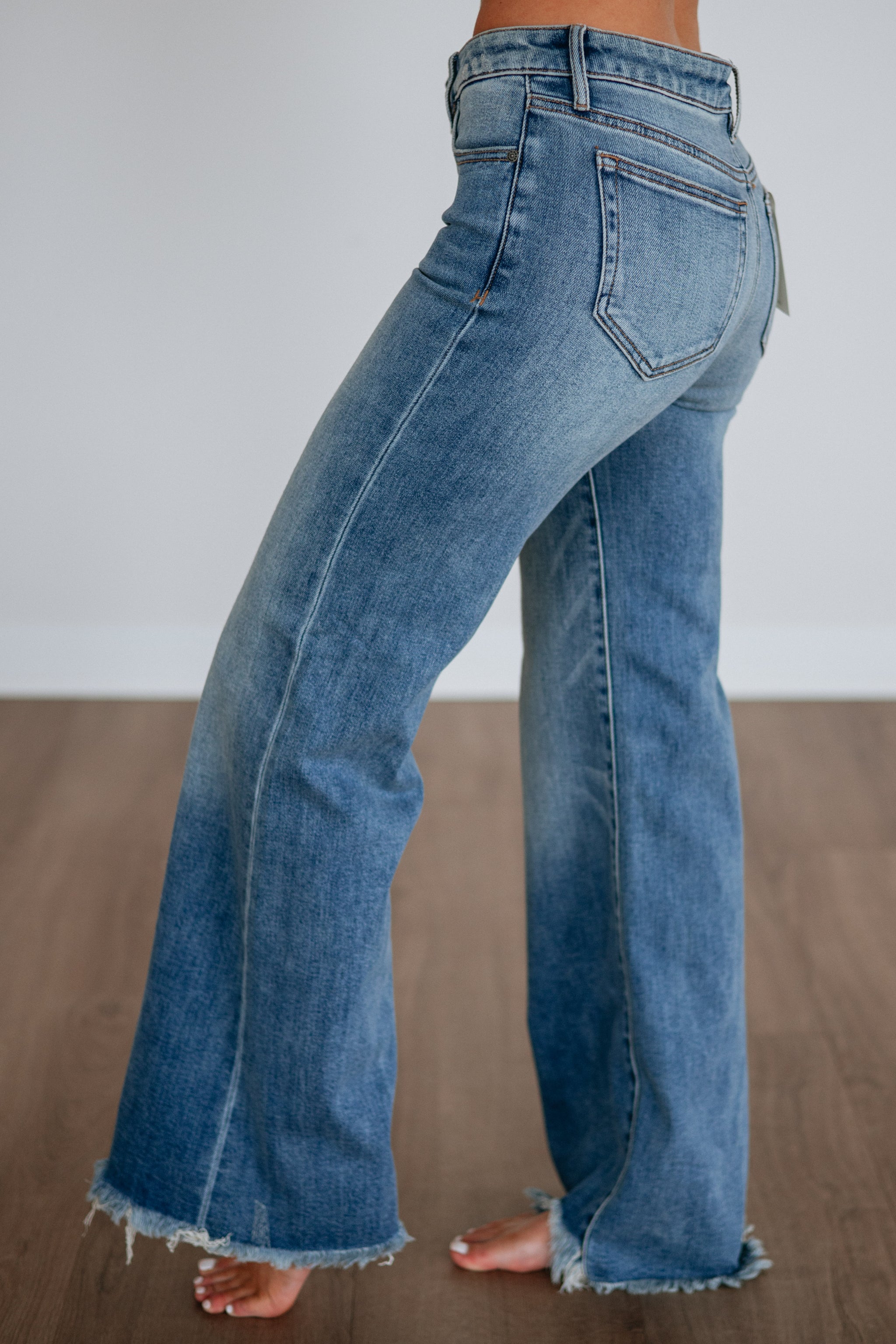 Happi Hidden Jeans - Medium Wash