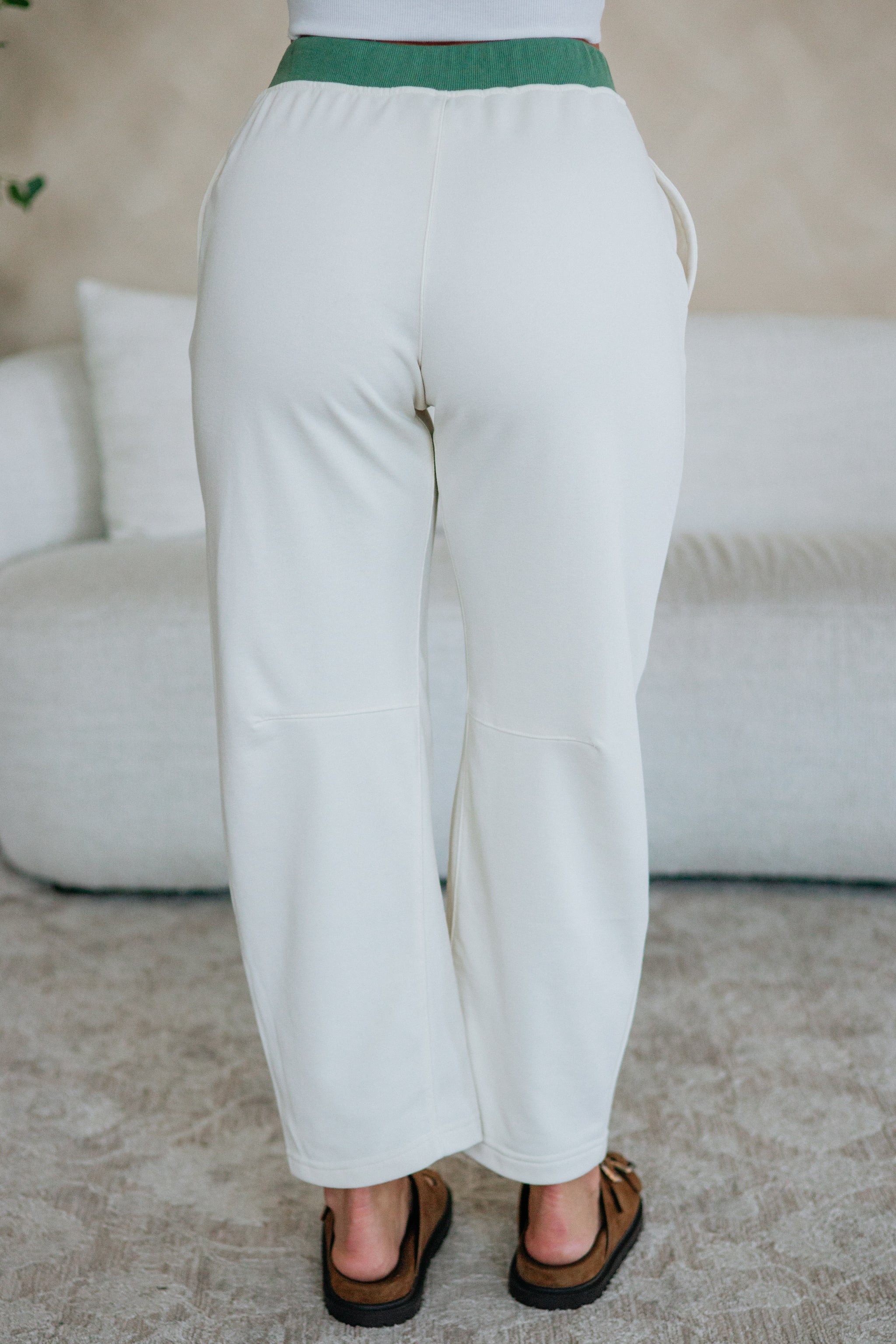 #color_soft-ivory