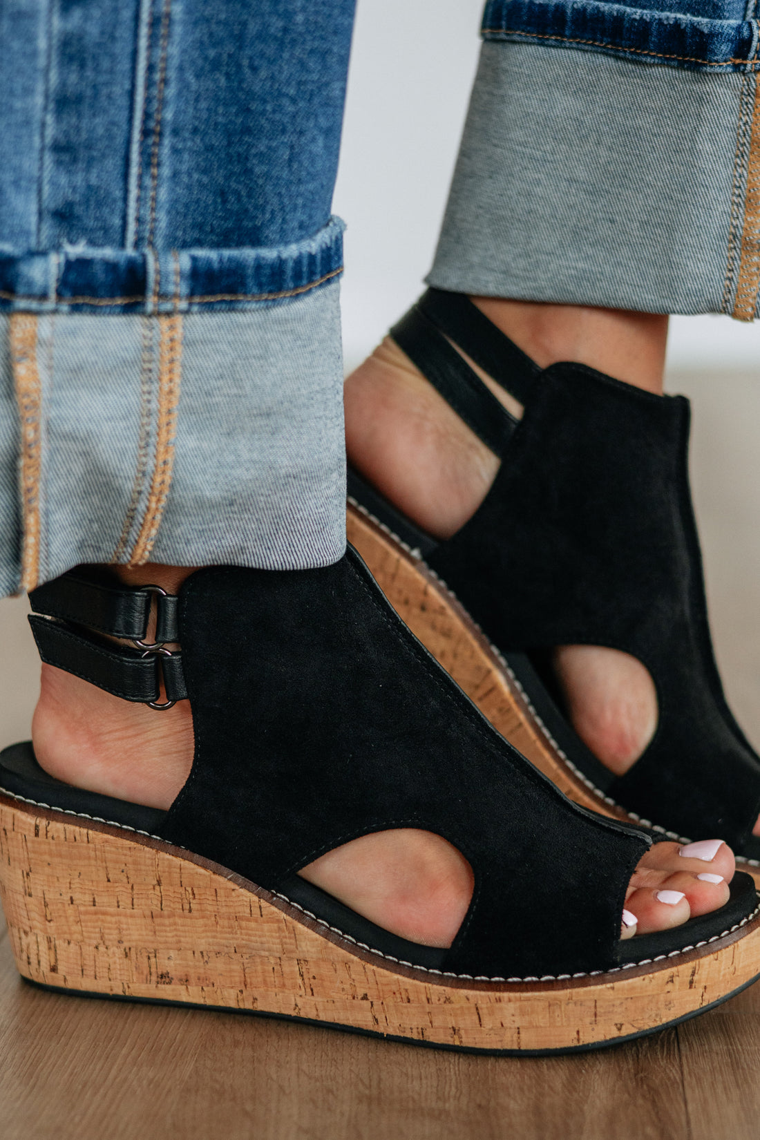 #color_black-faux-suede
