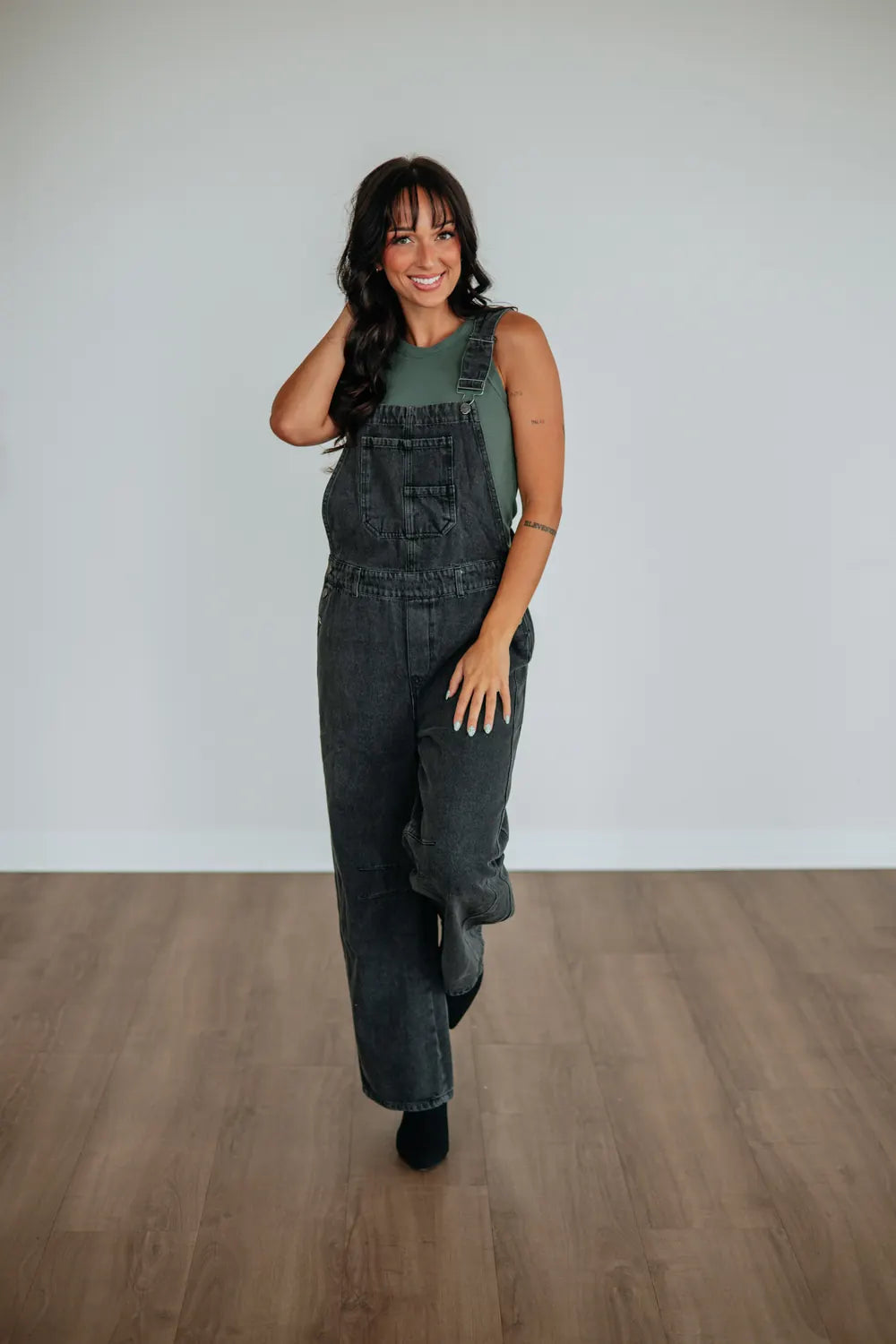 Shelby, Wild Oak Boutique model